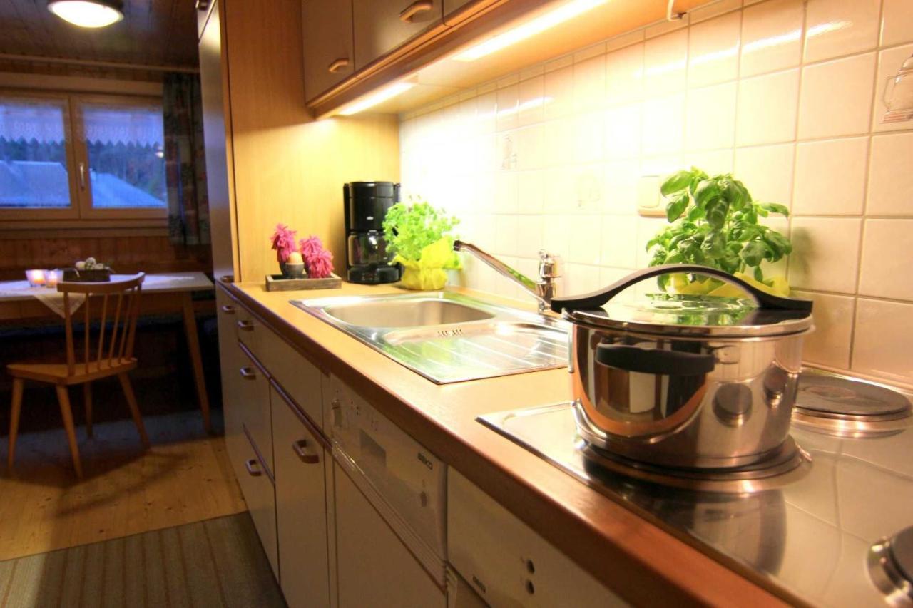 Apartment Dekker เมลเลา ภายนอก รูปภาพ